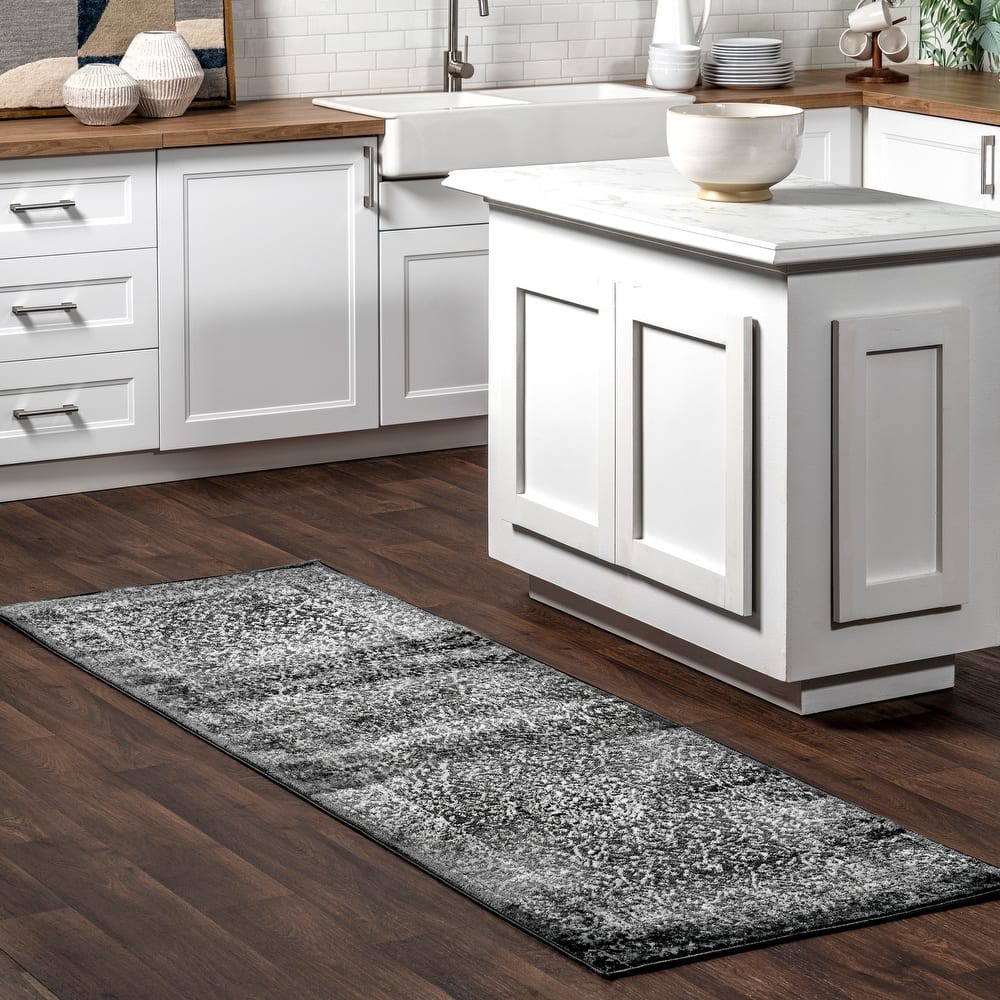 Nuloom Transitional Persian Delores Area Rug
