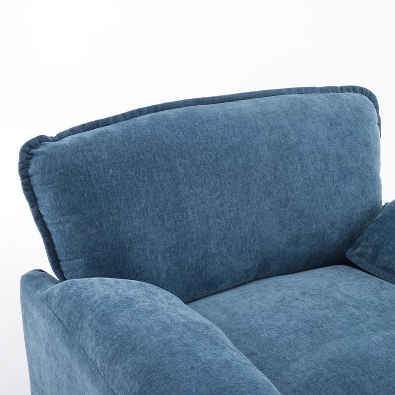 Comfortable Plush Armchair for Relaxation and Reading