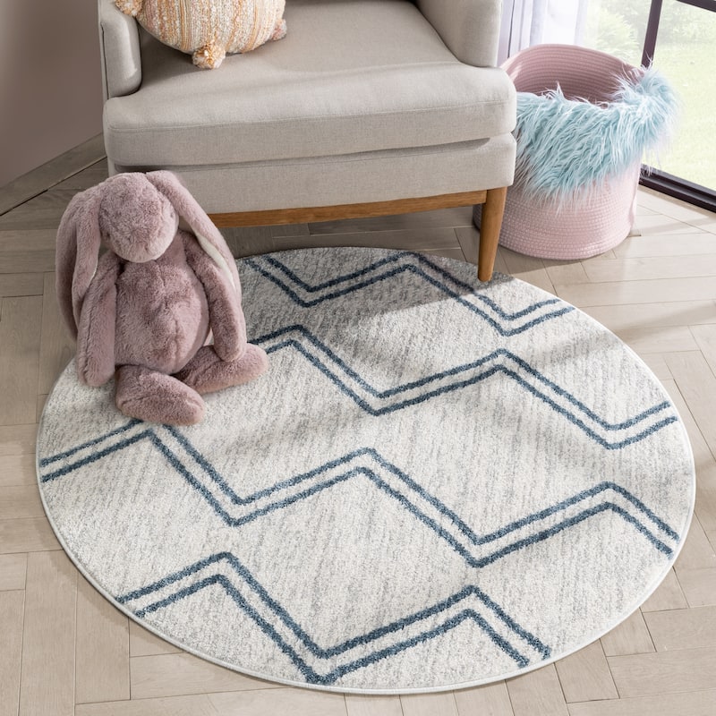 Well Woven Kennedy Reeve Modern Chevron Pattern Area Rug