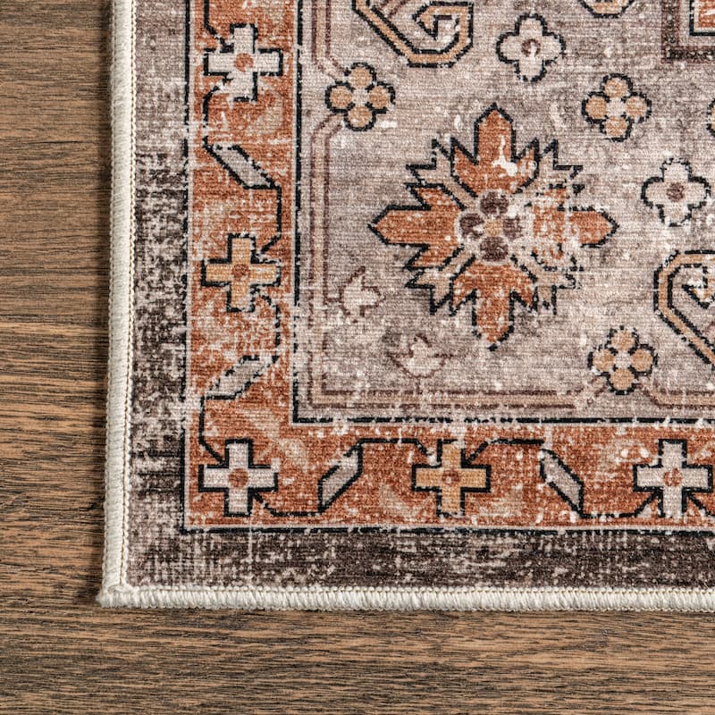 Nuloom Sanna Distressed Medallion SplashGuard Machine Washable Area Rug