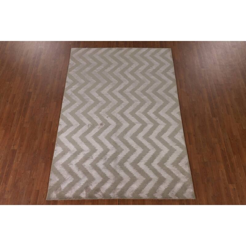 Chevron Style Nepalese Indian Area Rug Handmade Wool Carpet - 6'0" x 8'9"