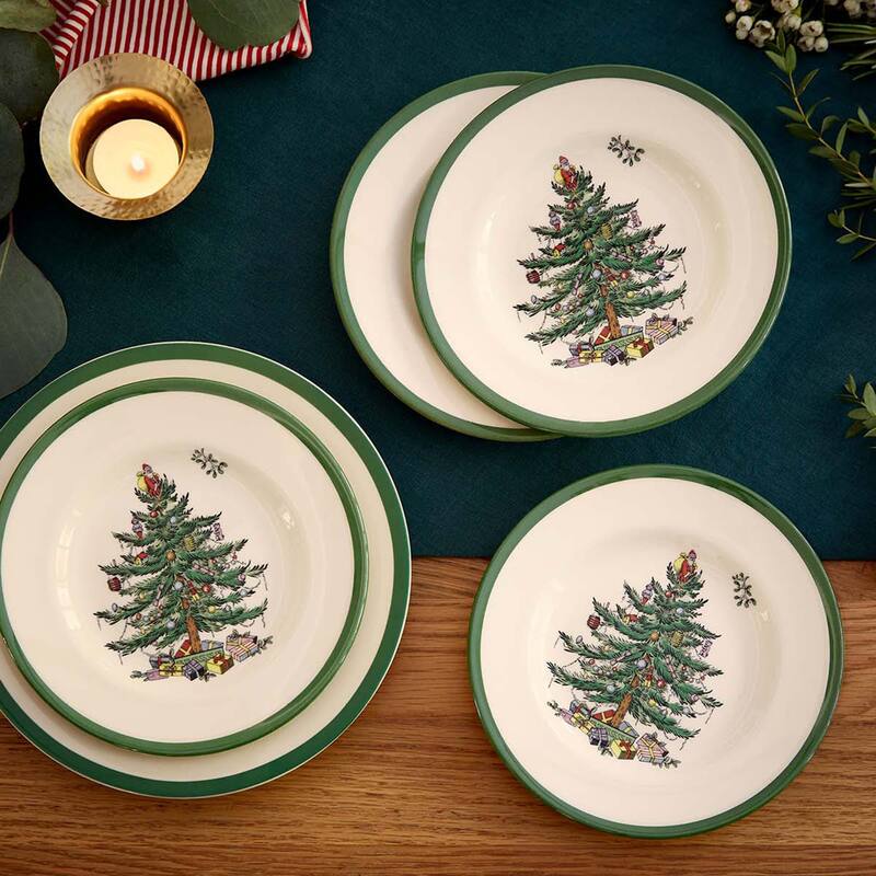 Spode Set of 4 Christmas Tree Plates