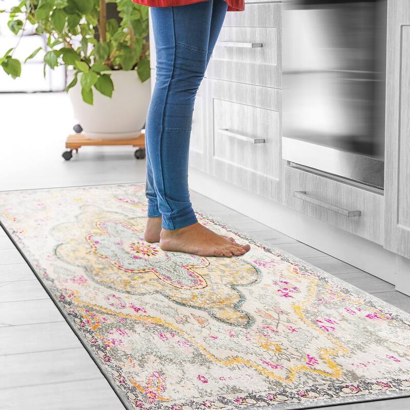 World Rug Gallery Distressed Bohemian Anti-Fatigue Standing Mat - 18"x47"
