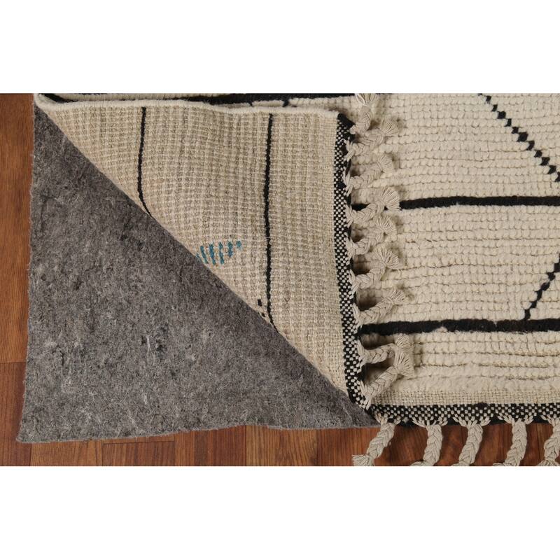 Beige / Ivory Moroccan Area Rug Hand-Knotted Wool Carpet - 6'0"x 9'7"