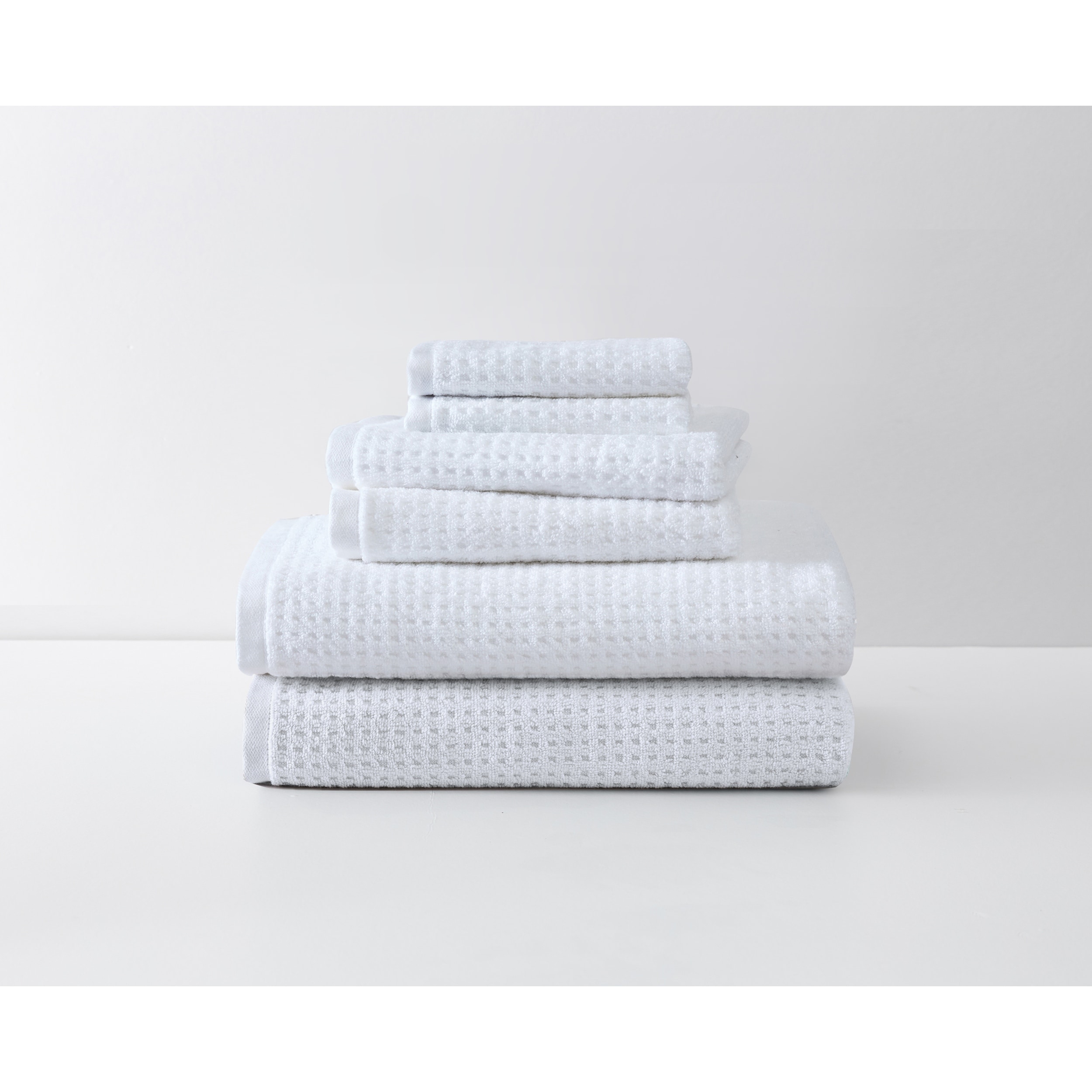 https://ak1.ostkcdn.com/images/products/is/images/direct/24dcacdb931f60e6fda68b1d1784bc5e01632a4b/Tommy-Bahama-Northern-Pacific-Cotton-6-Piece-Towel-Set.jpg