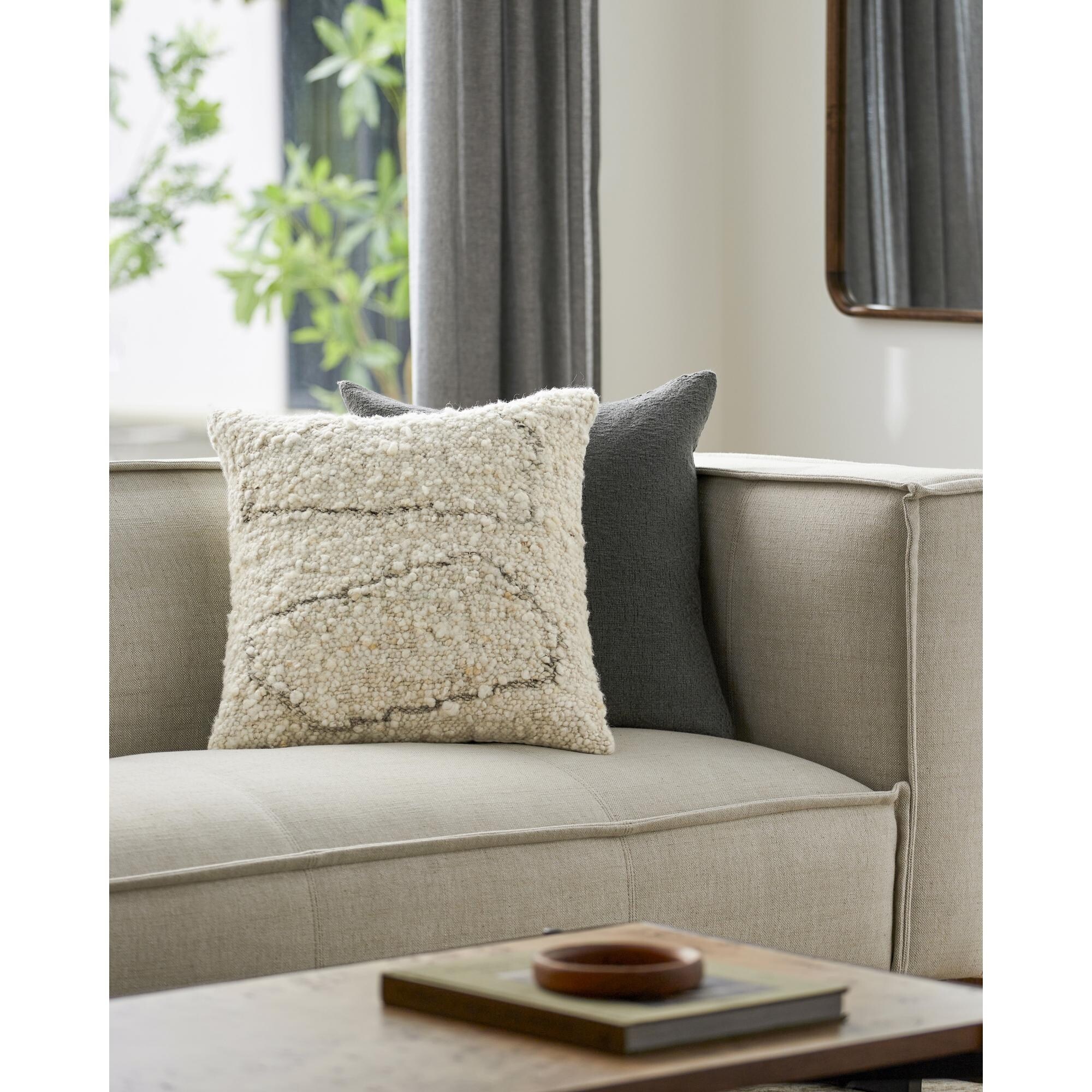 Bed bath and beyond accent pillows deals