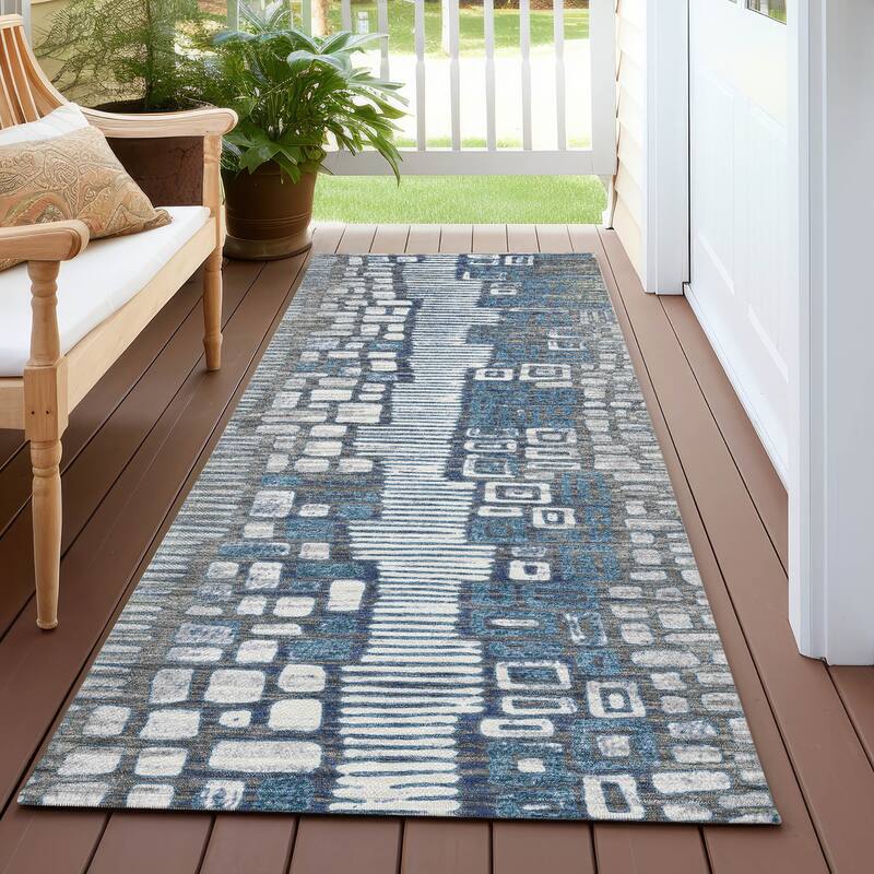 Machine Washable Indoor/ Outdoor Geo Mosaic Chantille Rug - Aloe - 2'3" x 7'6"