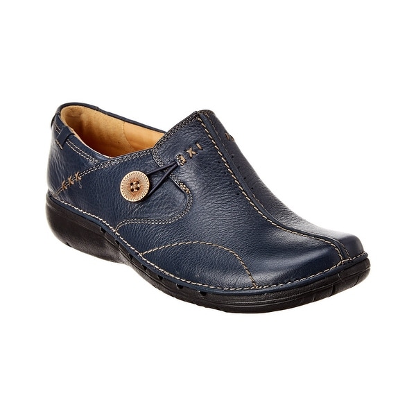clarks unstructured slip on
