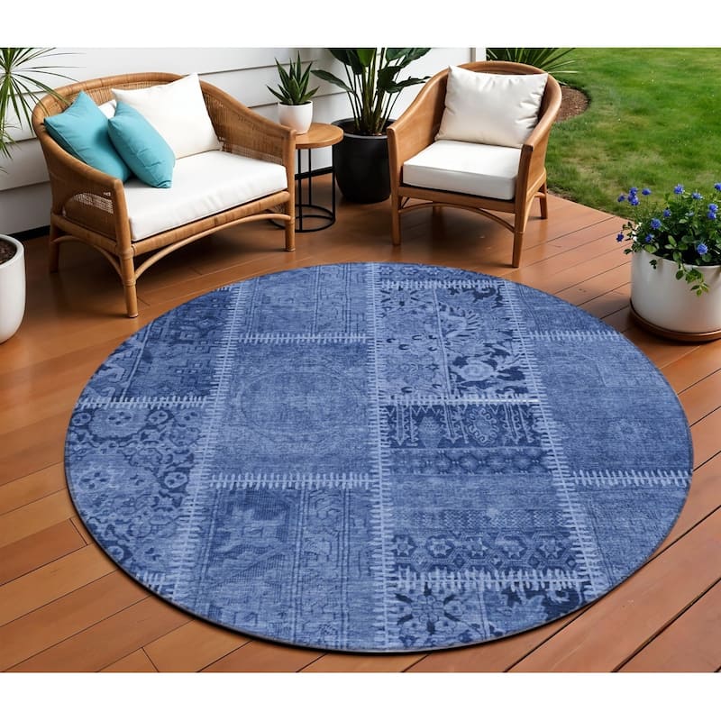 HomeRoots Patchwork Transitional Rectangle Outdoor Rug - 8' Round