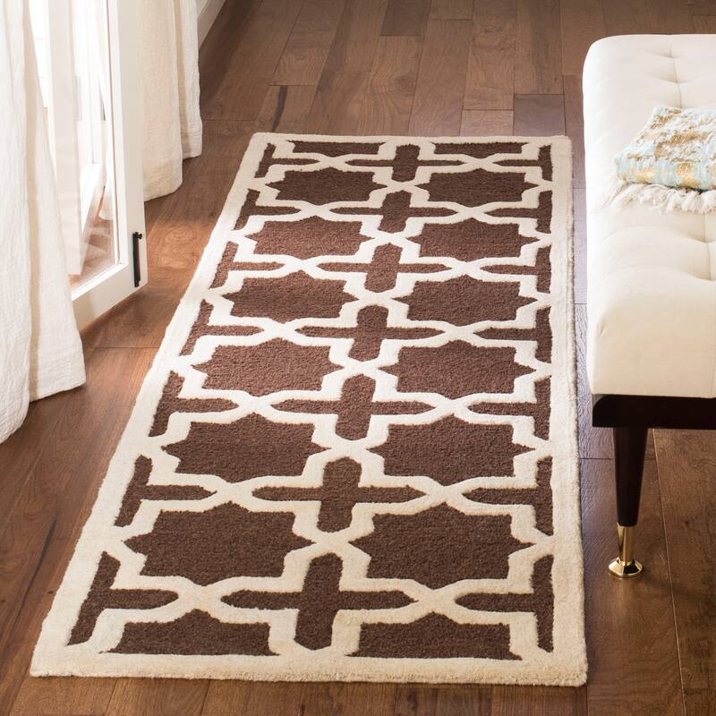 SAFAVIEH Handmade Cambridge Remedios Geometric Wool Rug - 2'6" x 8' Runner - Dark Brown/Ivory