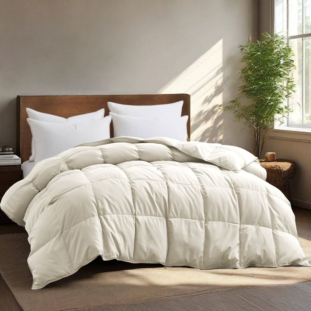 All-Season Medium Warmth White Goose Down Comforter with Premium Fabric