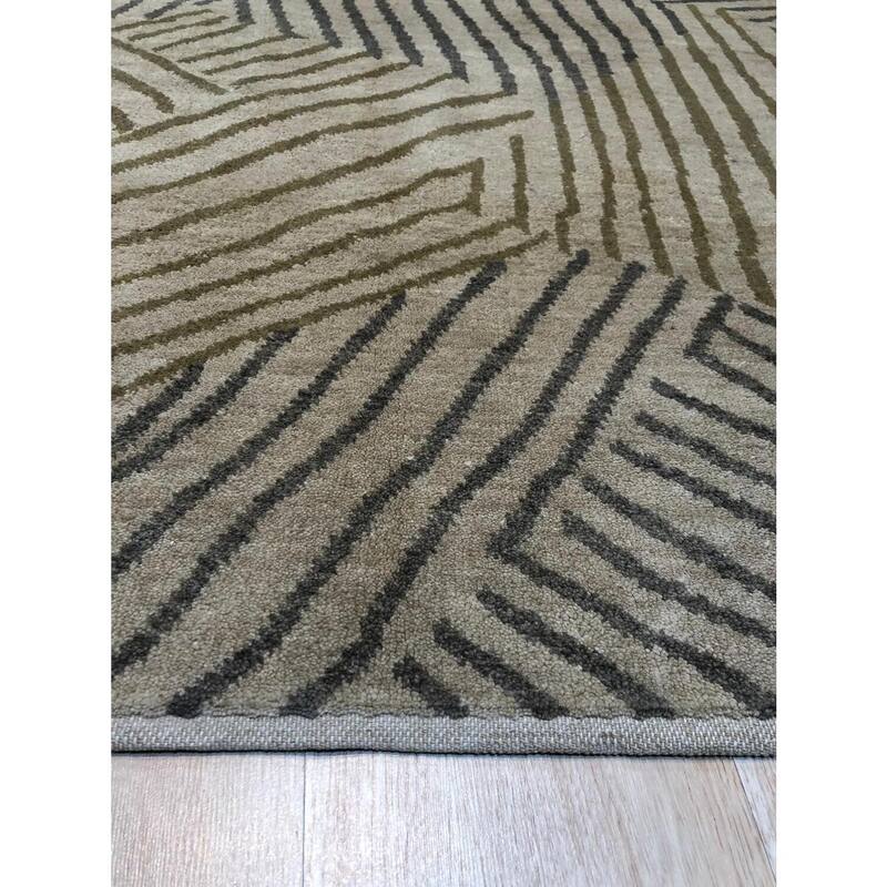 Brown Handmade Wool Ningxia Rug, 8' x 10', plush elegant floor accent - L