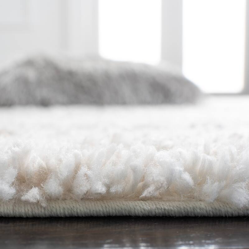 SAFAVIEH Berber Shag Megane Modern 1.2-inch Thick Rug