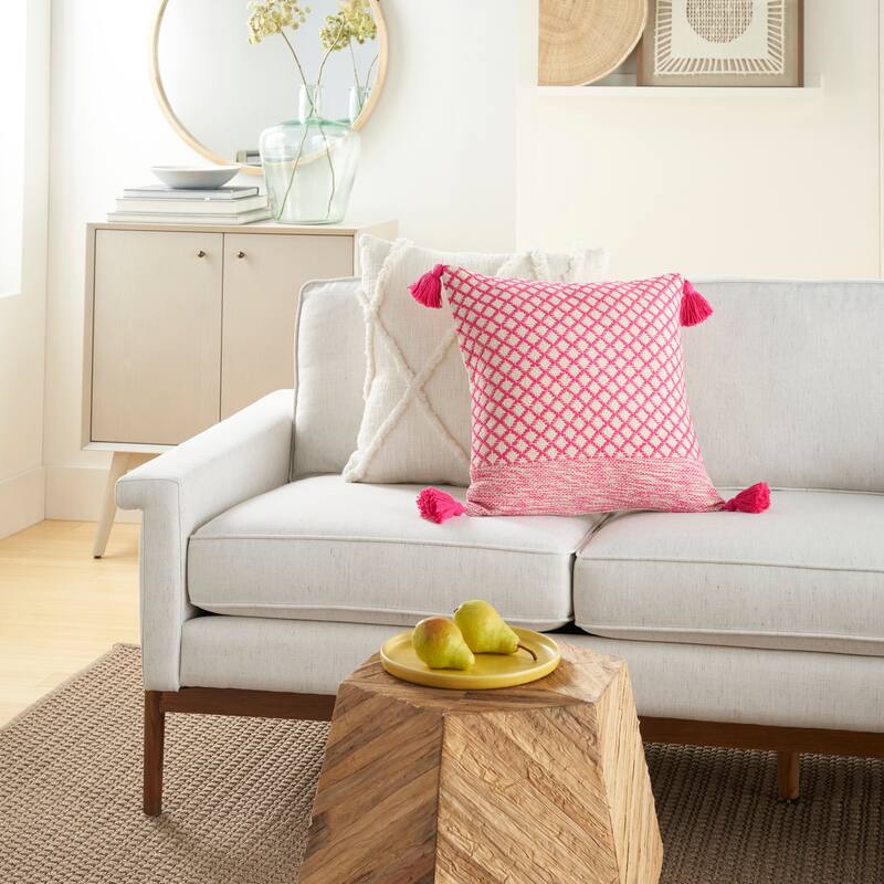 Mina Victory Life Styles Lattice With Tassels 18"X18" Indoor Throw Pillow