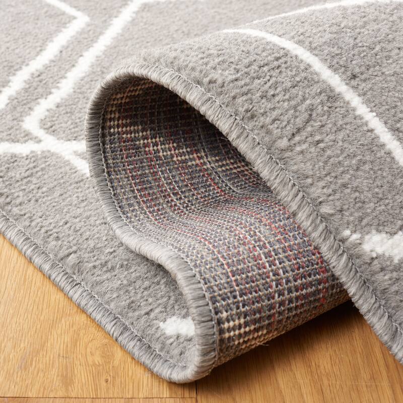 SAFAVIEH Pyramid Karlotta Modern Rug