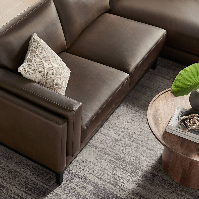 Roscoe Right-Facing Upholstered Sectional Sofa with Chaise