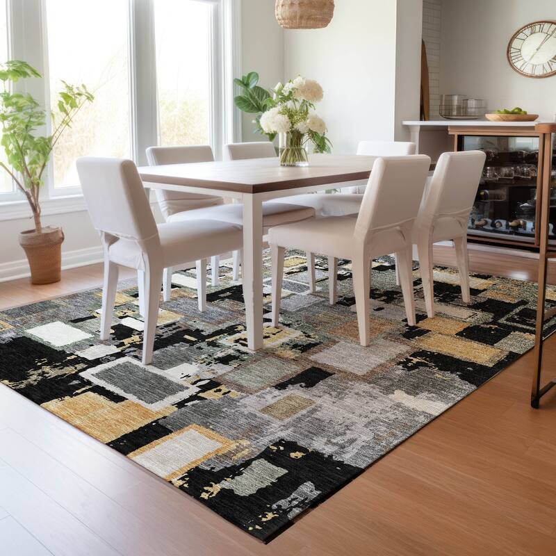 Machine Washable Indoor/ Outdoor Contemporary Geo Chantille Rug