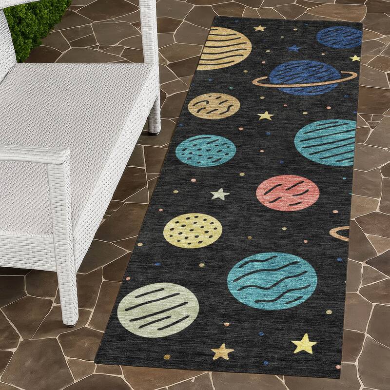 Machine Washable Indoor/ Outdoor Modern Planets Chantille Rug - Black - 2'3" x 7'6"