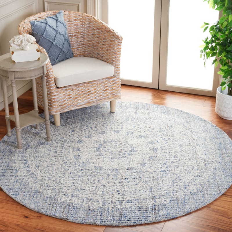 SAFAVIEH Handmade Ebony Satoko Medallion Wool Rug - 6' Round - Blue/Ivory