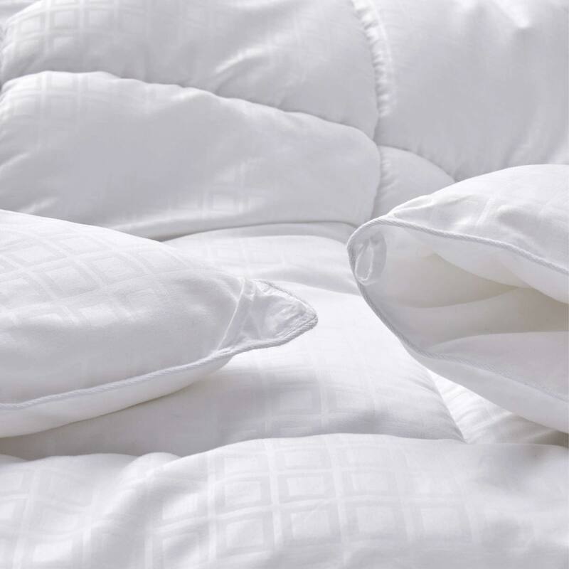 Lightweight to All-Season Premium Soft Down Alternative Comforter Duvet Insert