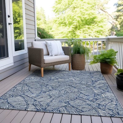 Machine Washable Indoor/ Outdoor Chantille Tropical Palm Rug