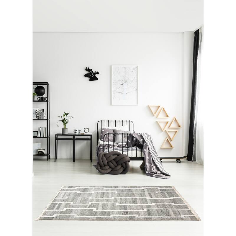 ECARPETGALLERY Flat-Weave Ankara FW Grey Wool Kilim - 5'4 x 7'8