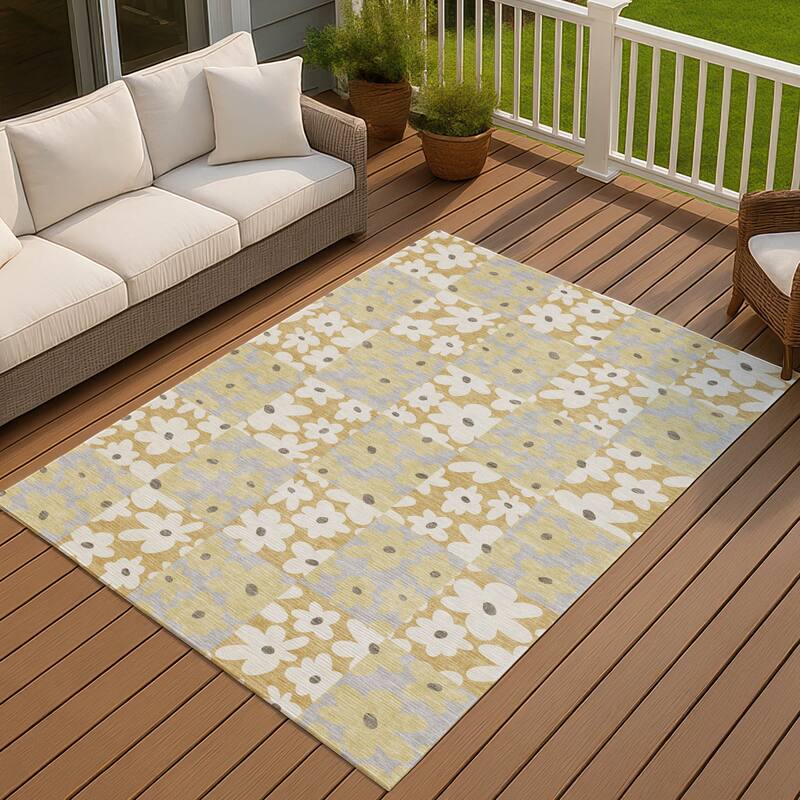 Machine Washable Indoor/ Outdoor Floral Krissy Chantille Rug