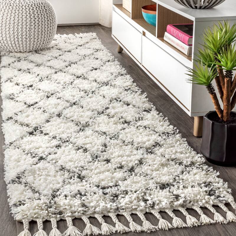 JONATHAN Y Modern Shag Plush Tassel Moroccan Geometric Trellis Area Rug