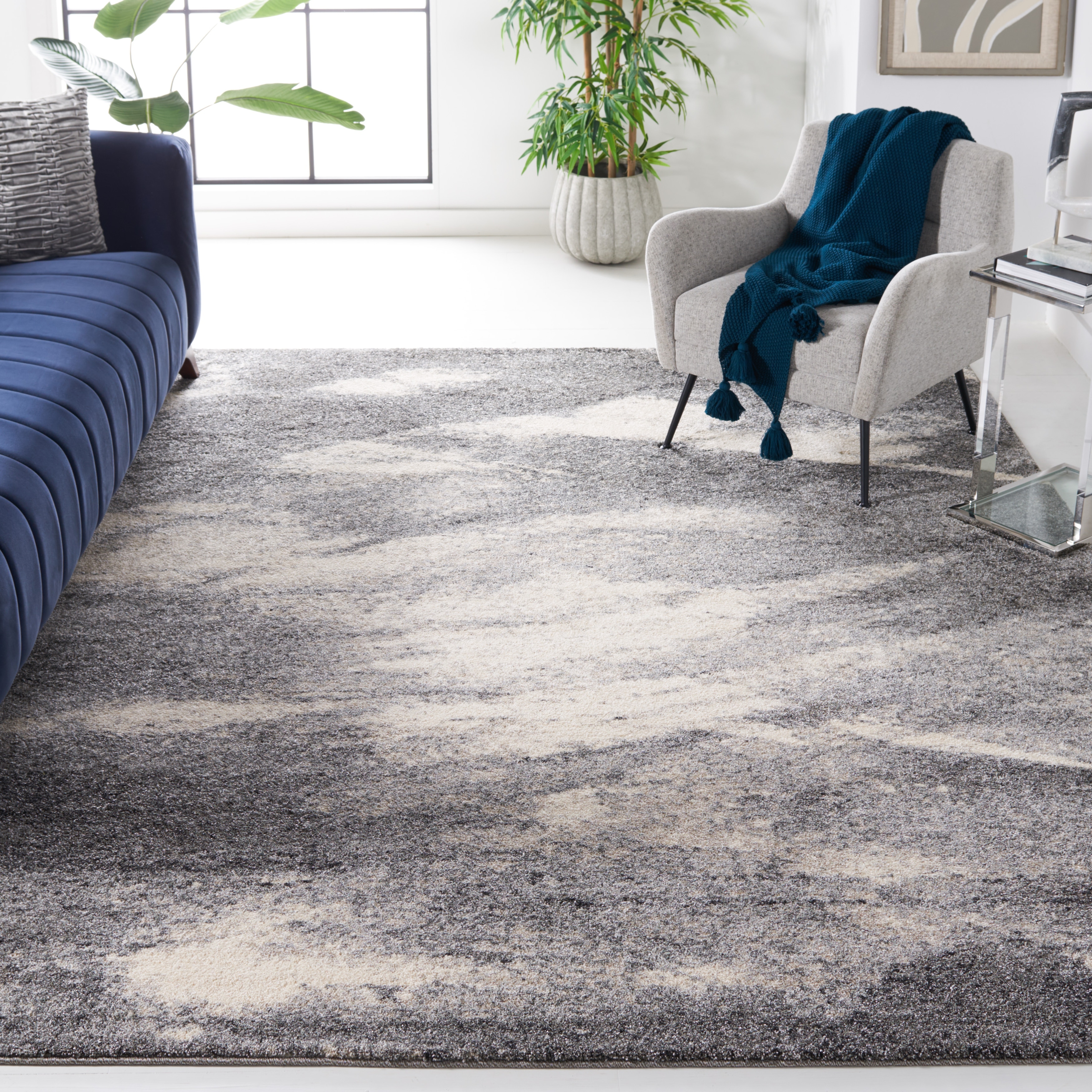 SAFAVIEH, Retro Chanie Modern Abstract Rug