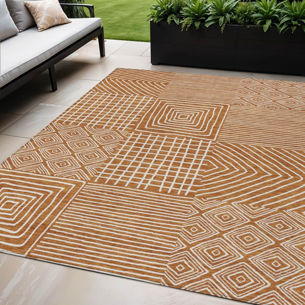 HomeRoots Geometric Transitional Rectangle Outdoor Rug