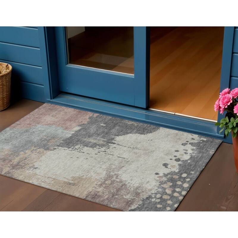 HomeRoots Abstract Transitional Rectangle Outdoor Rug - 3' x 5'