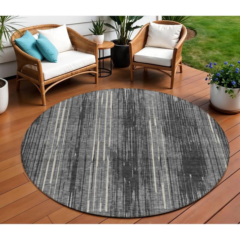HomeRoots Striped Transitional Rectangle Outdoor Rug - 8' Round