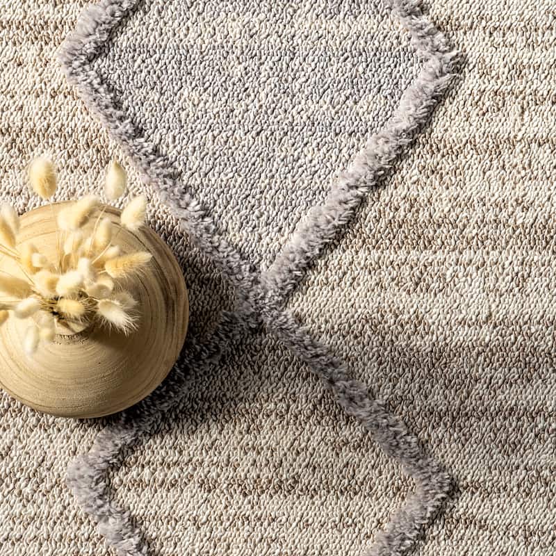 Nuloom Blanche Moroccan Lattice Tasseled Area Rug