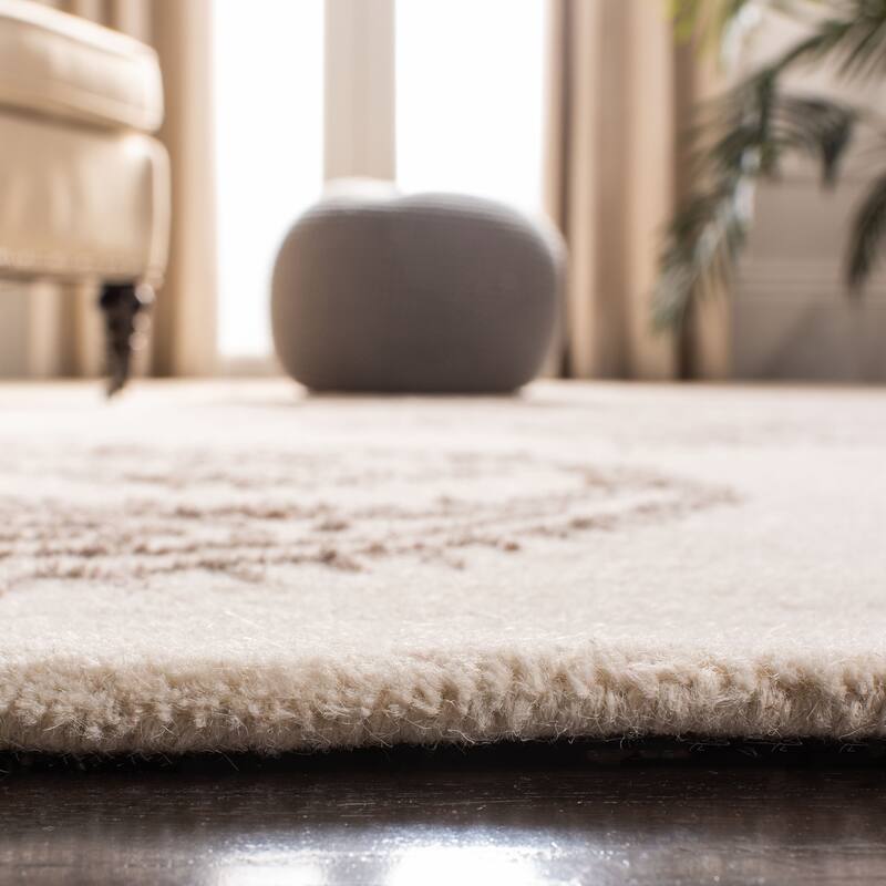 SAFAVIEH Handmade Bella Kristiana Paisley Modern Floral Wool Rug