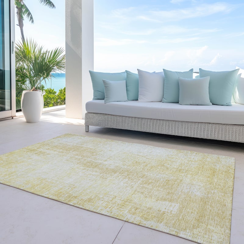 Machine Washable Indoor/ Outdoor Chantille Abstract Ombre Rug - Gold - 5' x 7'6"