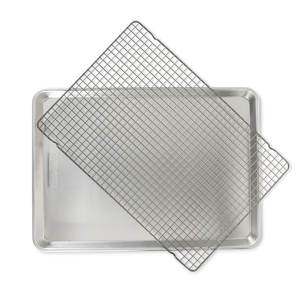 https://ak1.ostkcdn.com/images/products/is/images/direct/252ec654c8211919a1654be5ceb5a43d8c1c4ff1/Nordic-Ware-2-Piece-Big-Sheet-with-Oven-Safe-Grid.jpg