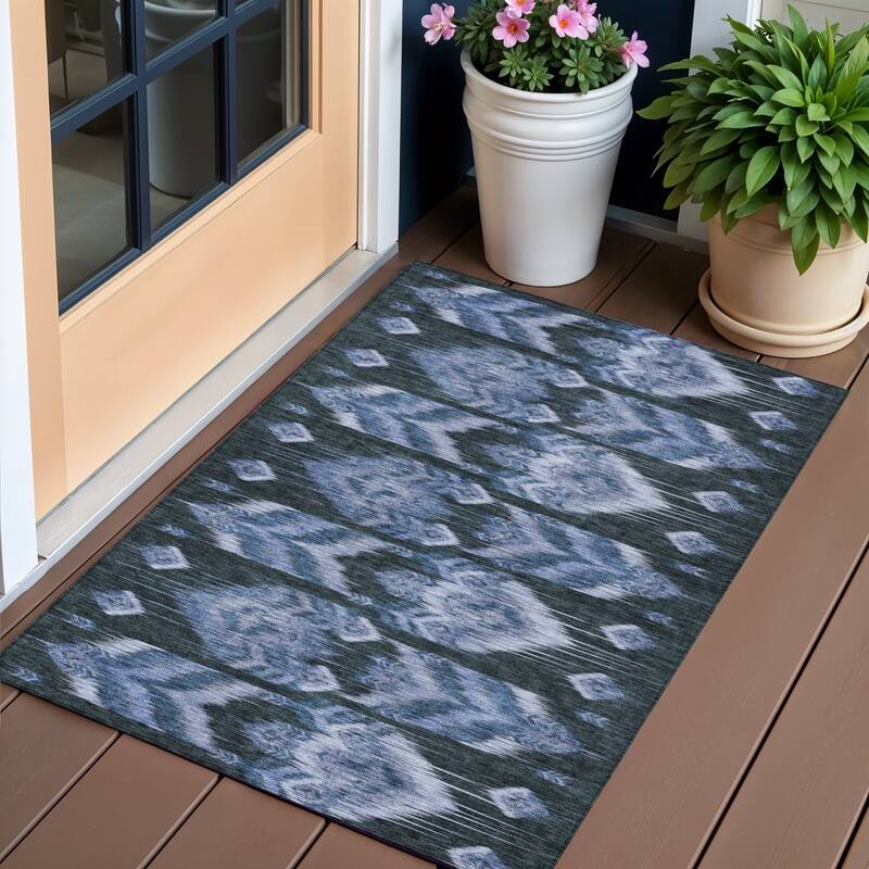 HomeRoots Southwestern Transitional Rectangle Outdoor Rug - 3' x 5'