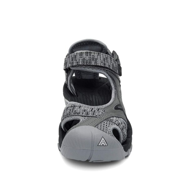 mens closed toe water shoes