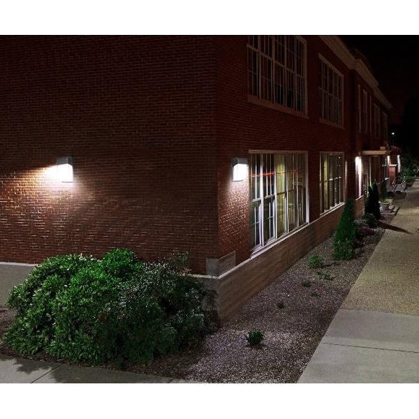 16W//25W Dusk to Dawn Photocell LED Wall Pack Outdoor Wall Mount Light 5000K