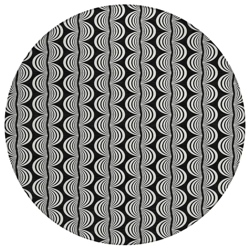 HomeRoots Ogee Transitional Rectangle Outdoor Rug - 8' Round