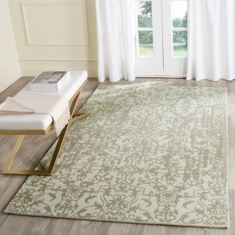 SAFAVIEH Handmade Restoration Vintage Distressed Boho Madisen Oriental Wool - 4' x 6' - Light Sage/Grey - Runner/Rectangle