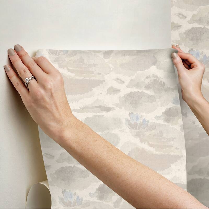 NuWallpaper Water Lily Cream Peel and Stick Wallpaper