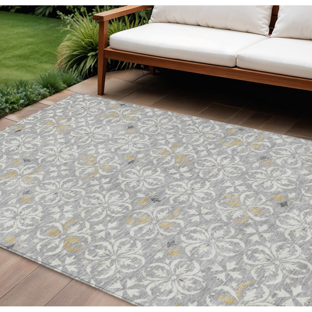 HomeRoots Floral Transitional Rectangle Outdoor Rug