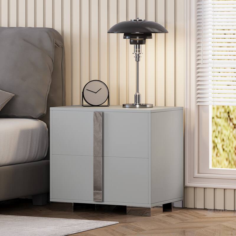 Modern End Table with Drawers, Elegant Nightstand with Metal Foot,Wood Bedside Table with Mirrored Metal Handles