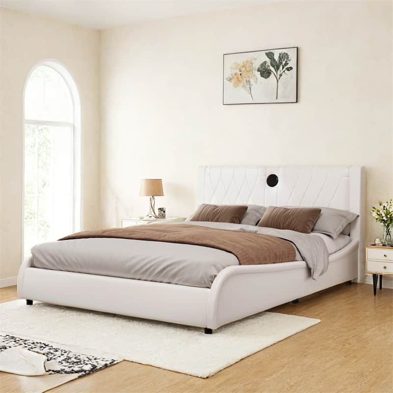 Queen Size Luxurious Faux Leather Upholstered Platform Bed w/Headboard