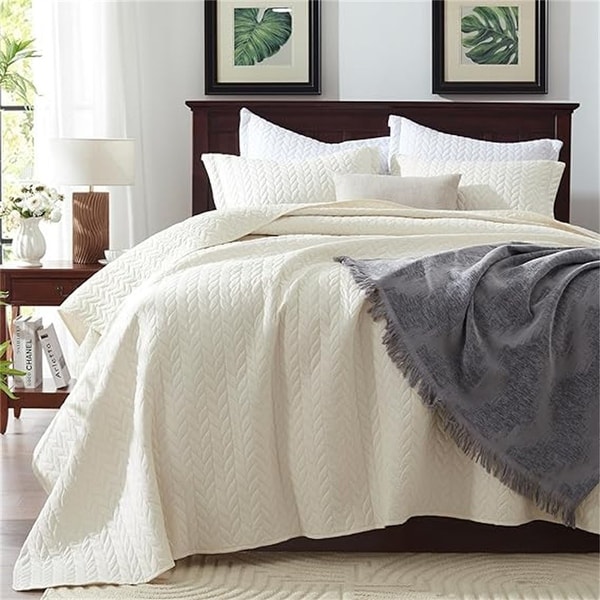 Quilts & Coverlets - Bed Bath & Beyond - 39005200