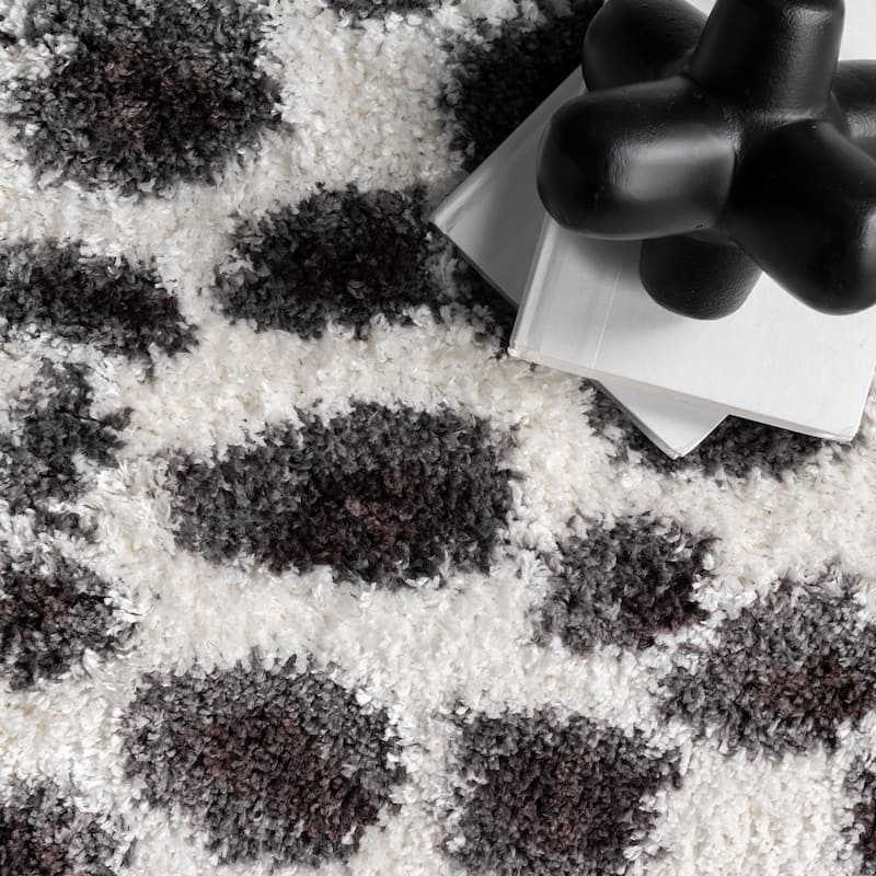 Nuloom Lennon Cozy Shag Leopard Area Rug