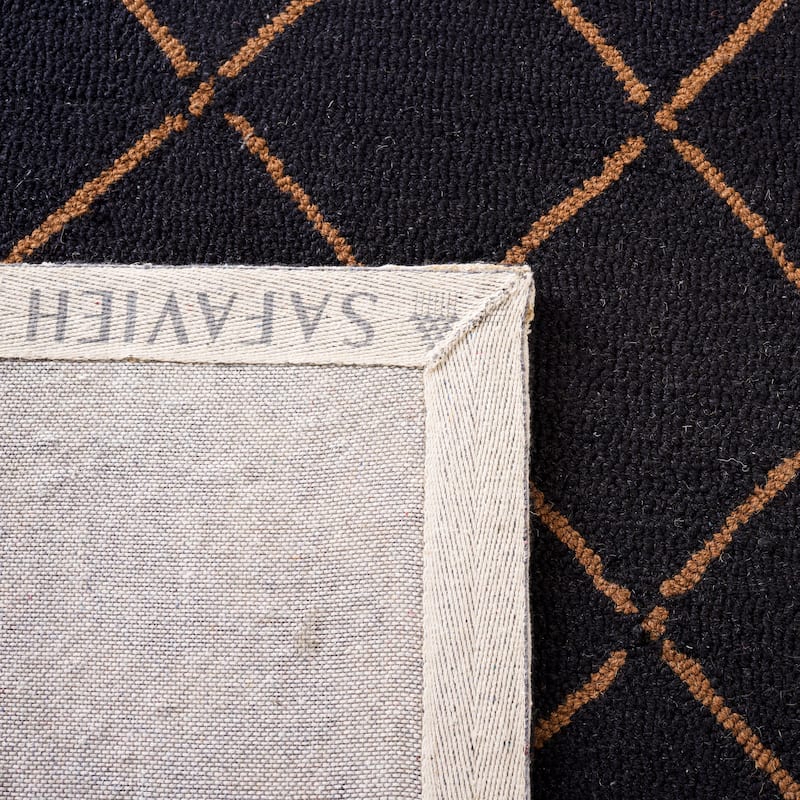 SAFAVIEH Handmade Chelsea Hasime French Country Wool Rug
