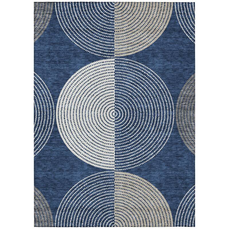 Machine Washable Indoor/ Outdoor Casual Circles Chantille Rug
