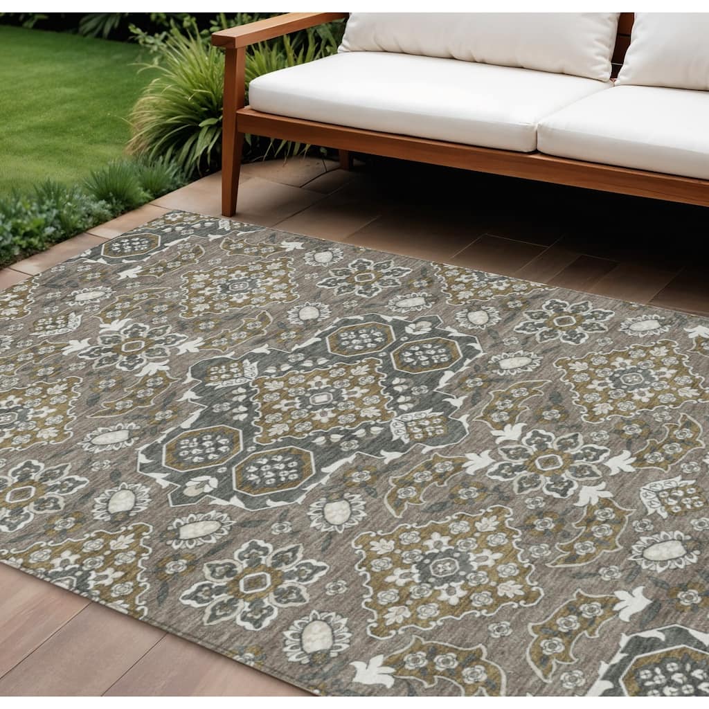HomeRoots Medallion Traditional Rectangle Outdoor Rug